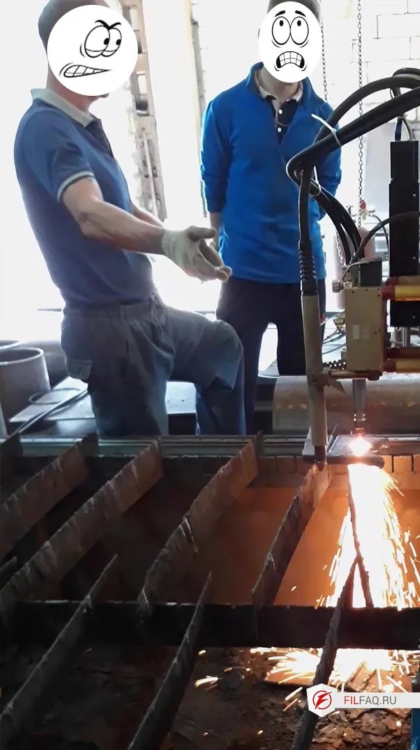 Режу газом сталь 3, толщина 20мм. Моя газорезка работает!