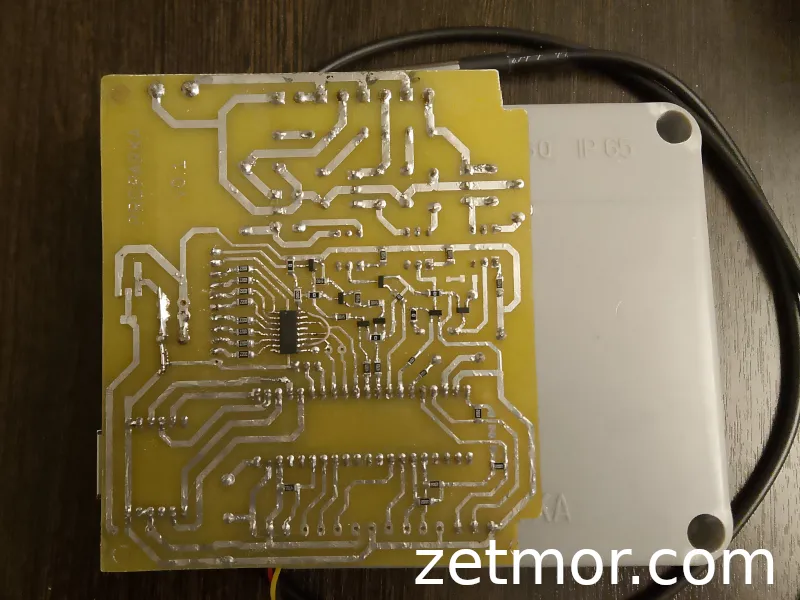 Запаяная плата контроллера