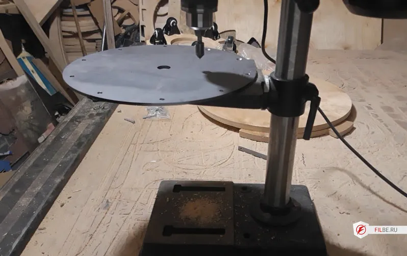 Зенковка отверстий в фото столе