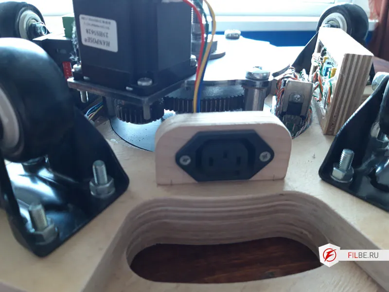 Внутрянка стола предметной фотосъемки