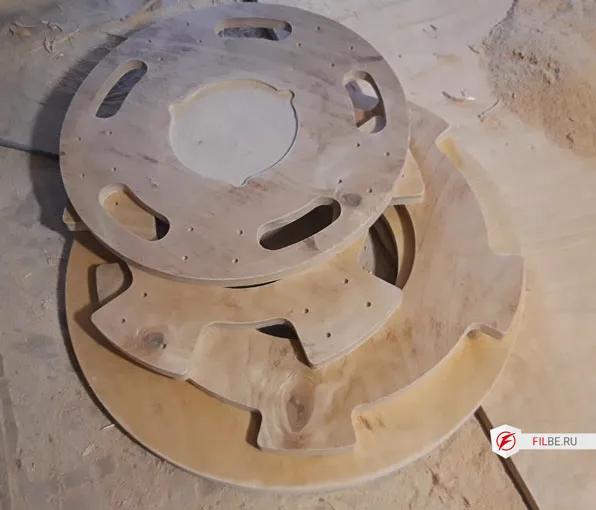 Готовые детали поворотного фотостола