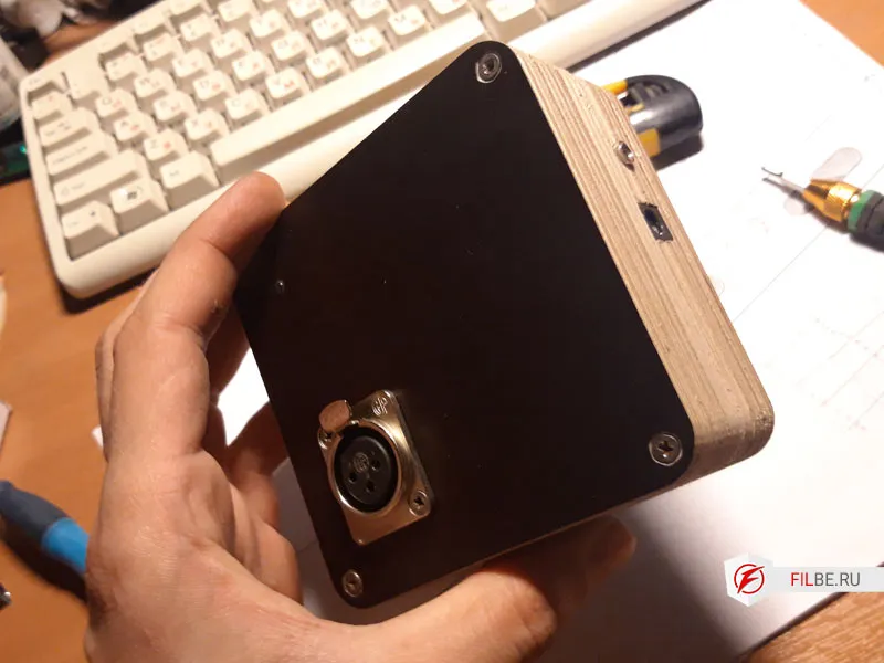 Готовое устройство для питания конденсаторного микрофона